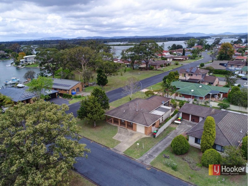 2 Jonnel Place, Tuncurry NSW 2428
