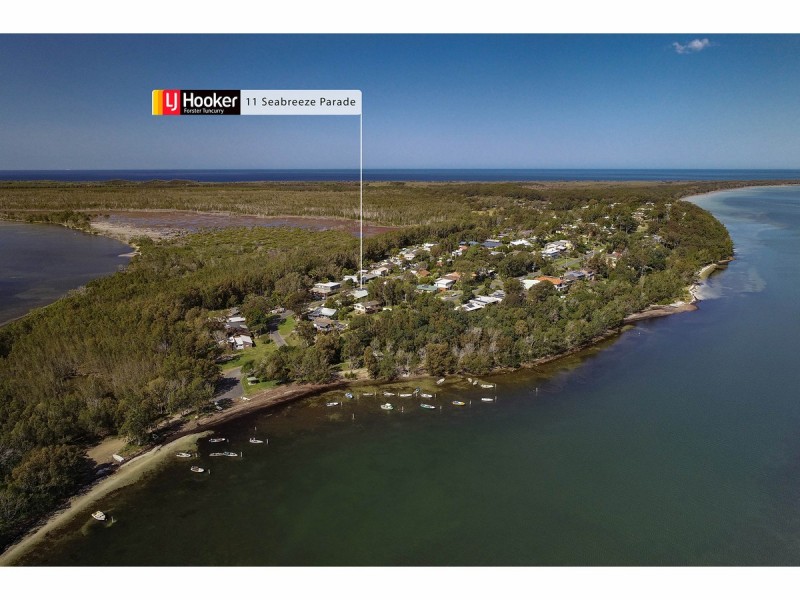 11 Seabreeze Parade, Green Point NSW 2428