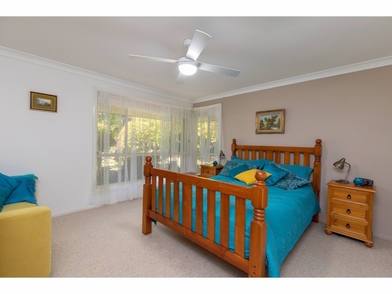 32 Tulloch Road, Tuncurry NSW 2428