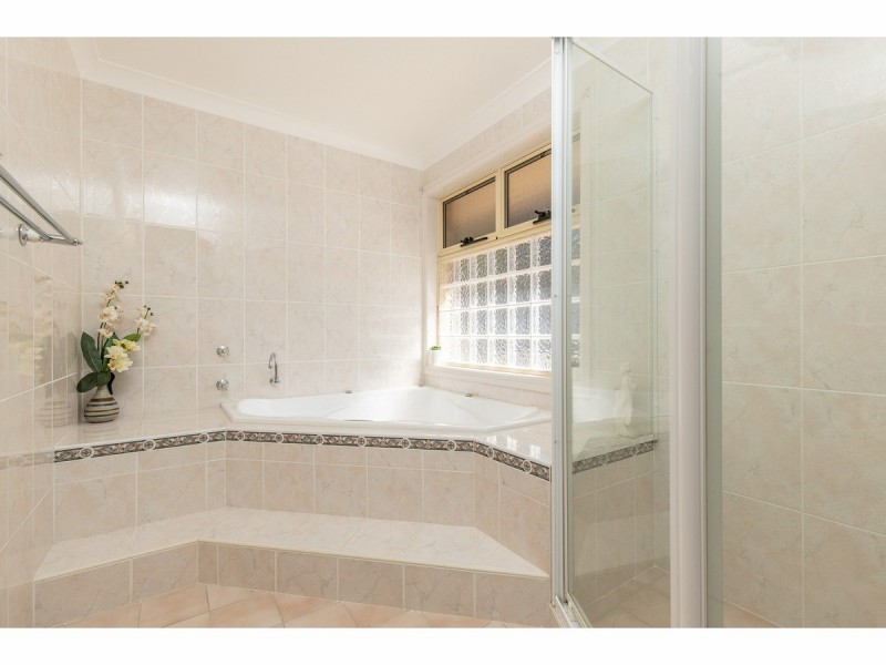 32 Tulloch Road, Tuncurry NSW 2428