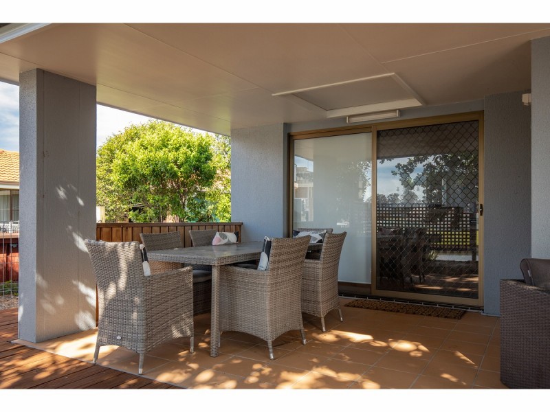 15 Rest Point Parade, Tuncurry NSW 2428