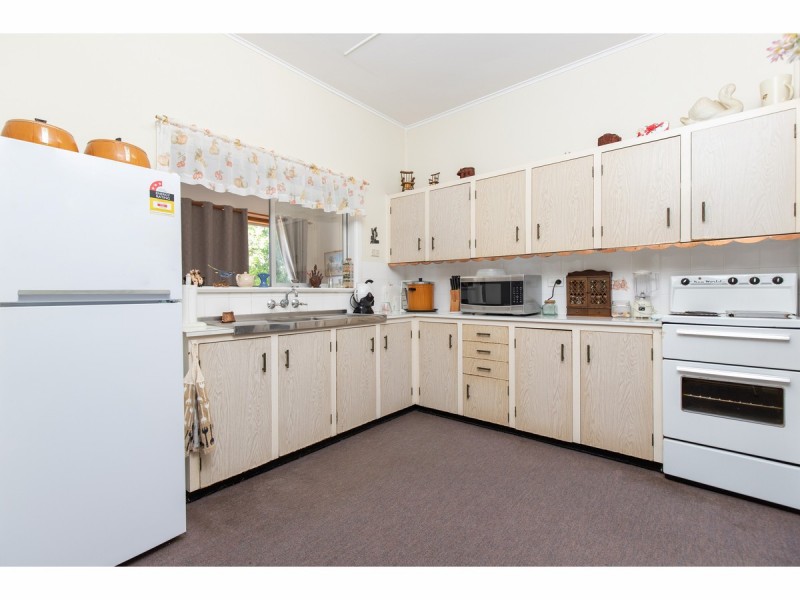 78 The Lakes Way, Forster NSW 2428