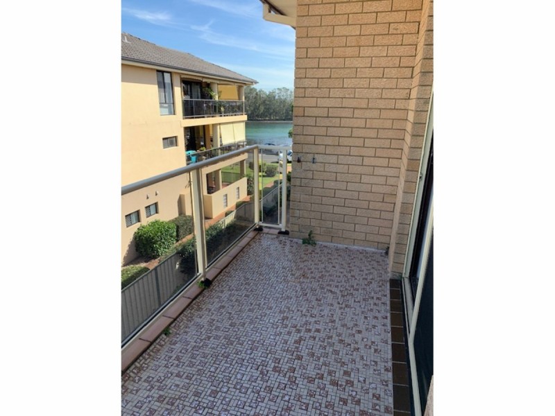 12/82 Little Street ‘Sunlake’, Forster NSW 2428