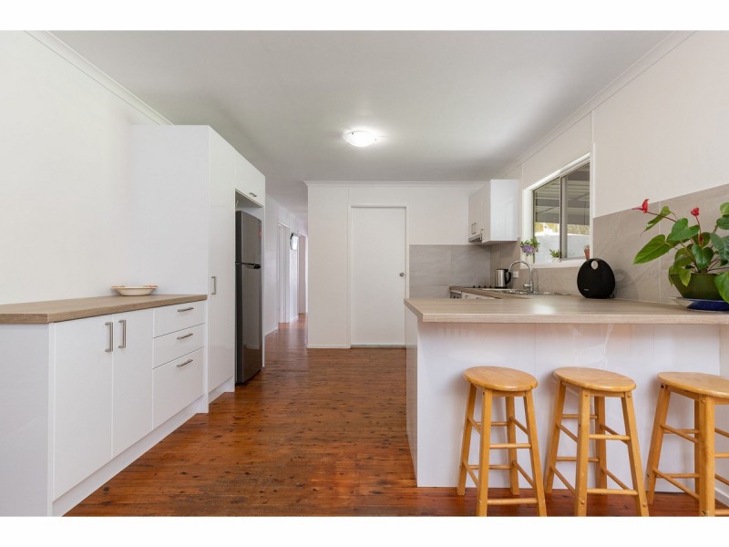 38 Seabreeze Parade, Green Point NSW 2428