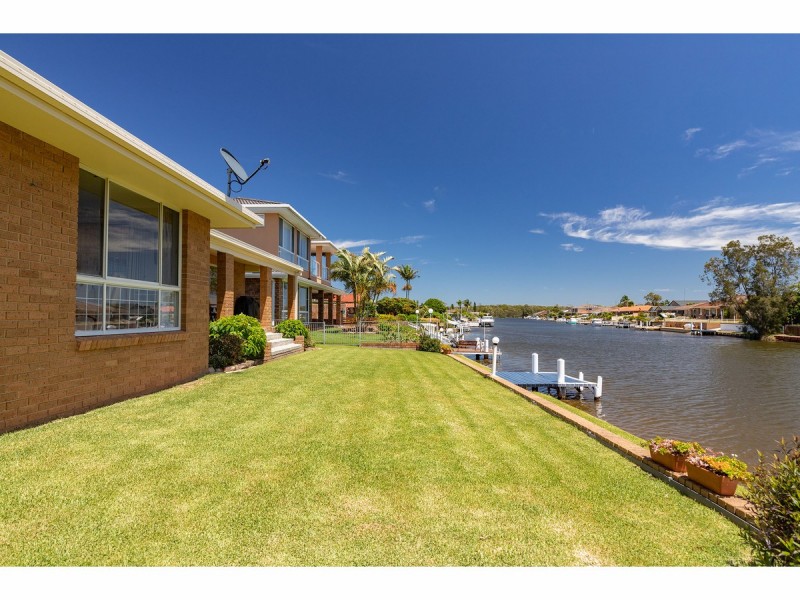6 The Cove, Forster NSW 2428