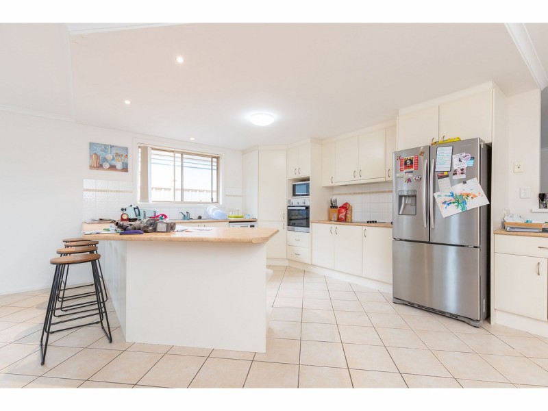 27 Nuwarra Circuit, Forster NSW 2428