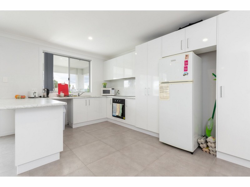 83 Pulteney Street, Taree NSW 2430