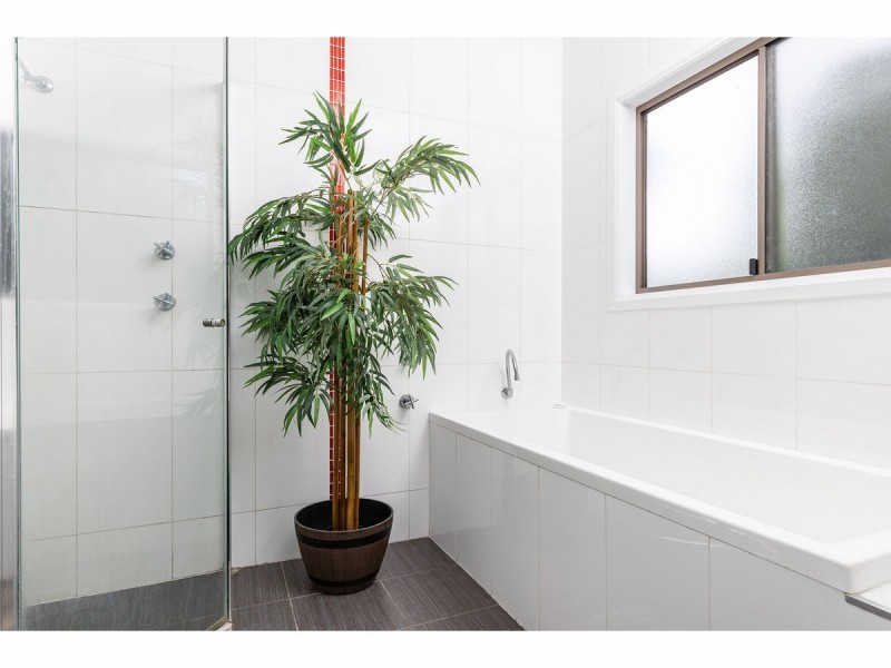 79 Seabreeze Parade, Green Point NSW 2428