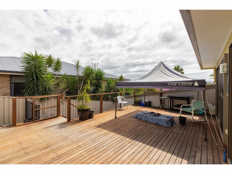 79 Seabreeze Parade, Green Point NSW 2428