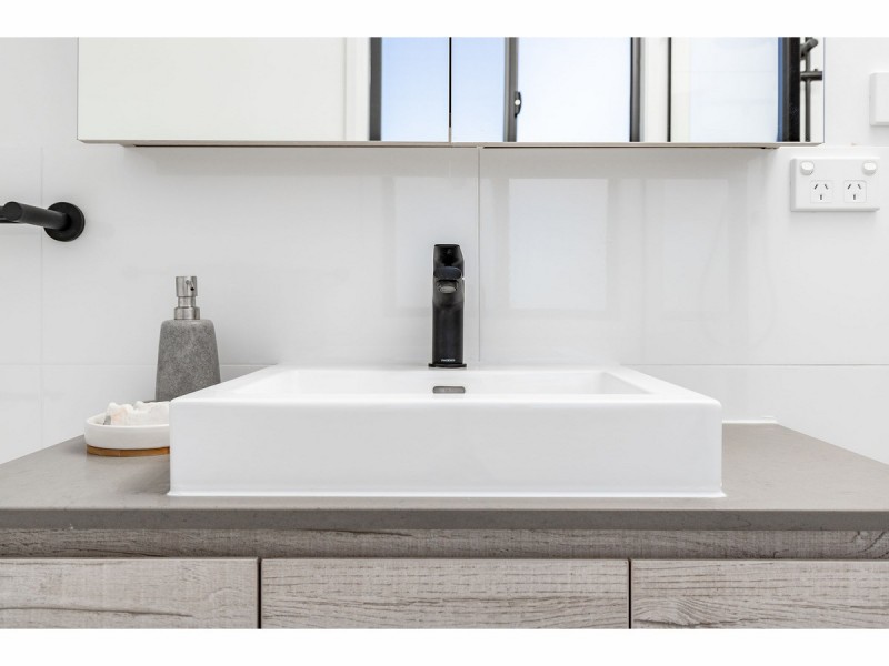 2/84 Macintosh Street, Forster NSW 2428