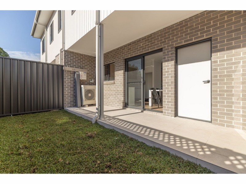 2/84 Macintosh Street, Forster NSW 2428