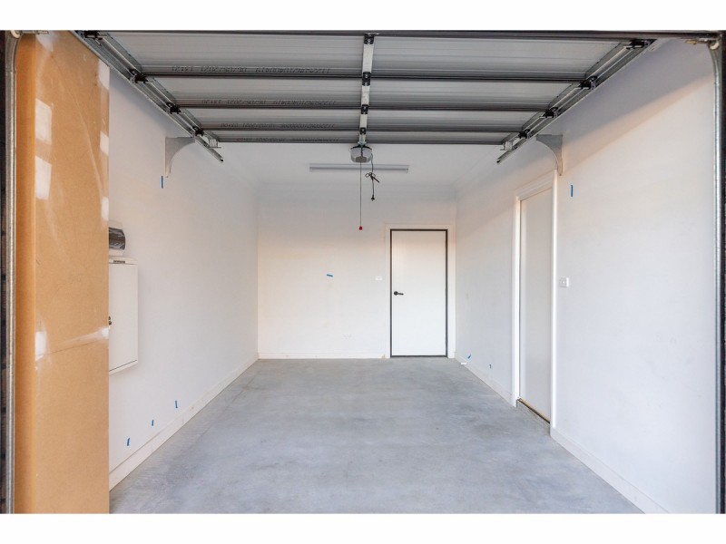 2/84 Macintosh Street, Forster NSW 2428