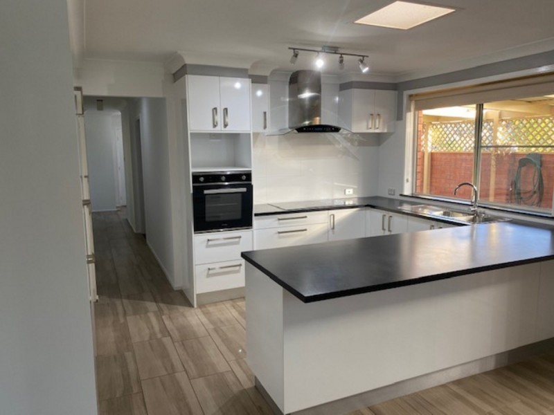 1 Royal Close, Forster NSW 2428