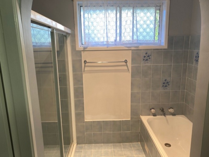 1 Royal Close, Forster NSW 2428