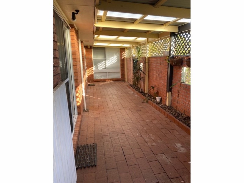 1 Royal Close, Forster NSW 2428