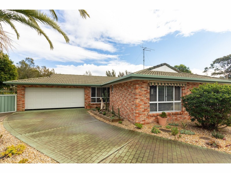 9 Smiths Close, Forster NSW 2428