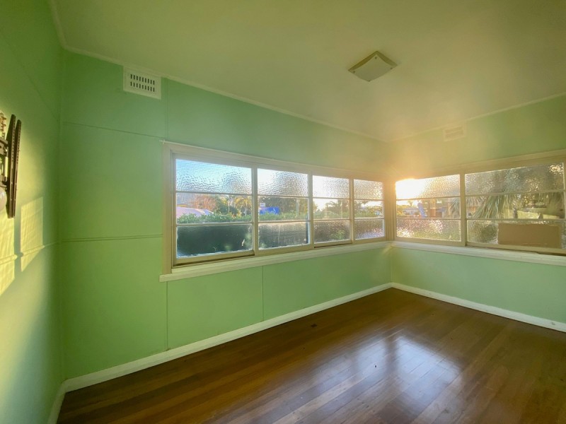 6 Baird Street, Forster NSW 2428