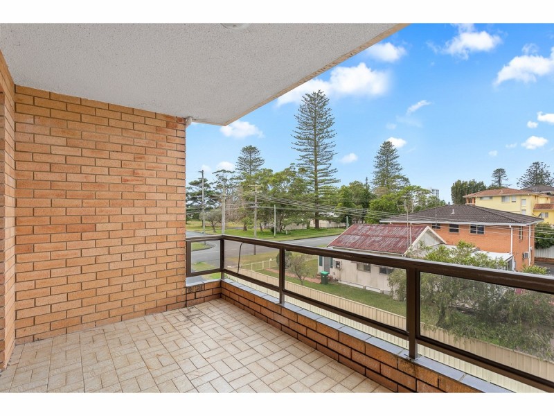 8/24-28 Taree Street, Tuncurry NSW 2428