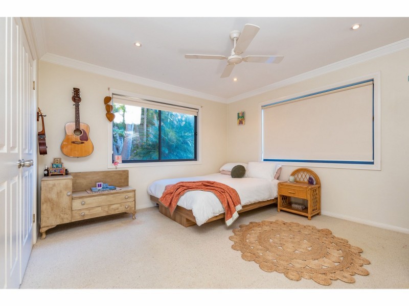 5 Gordon Crescent, Smiths Lake NSW 2428