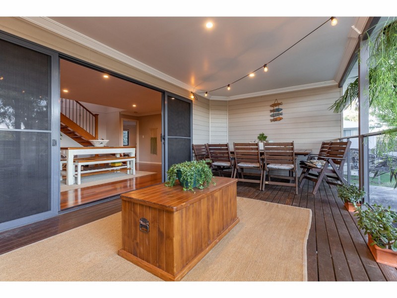 5 Gordon Crescent, Smiths Lake NSW 2428