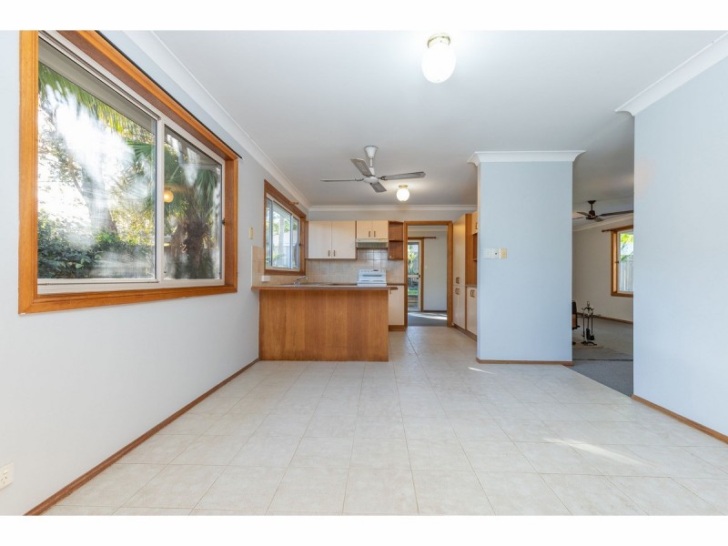 24 Saltwater Crescent, Diamond Beach NSW 2430