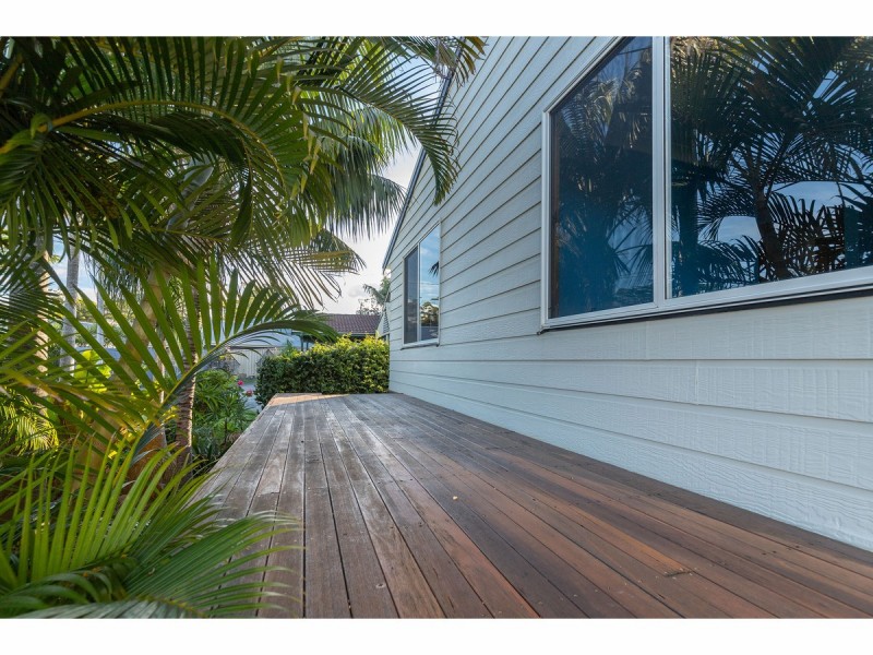 24 Saltwater Crescent, Diamond Beach NSW 2430