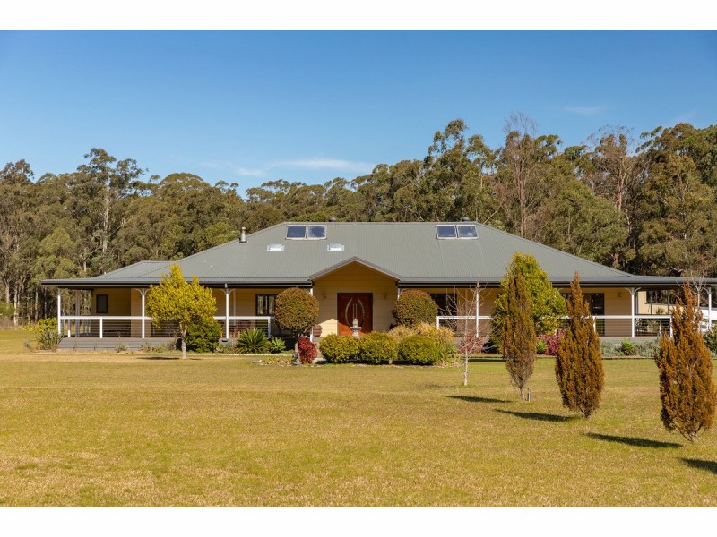 106 Suncrest Close, Bulahdelah NSW 2423