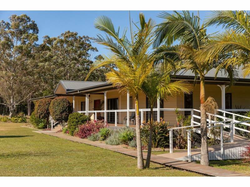 106 Suncrest Close, Bulahdelah NSW 2423