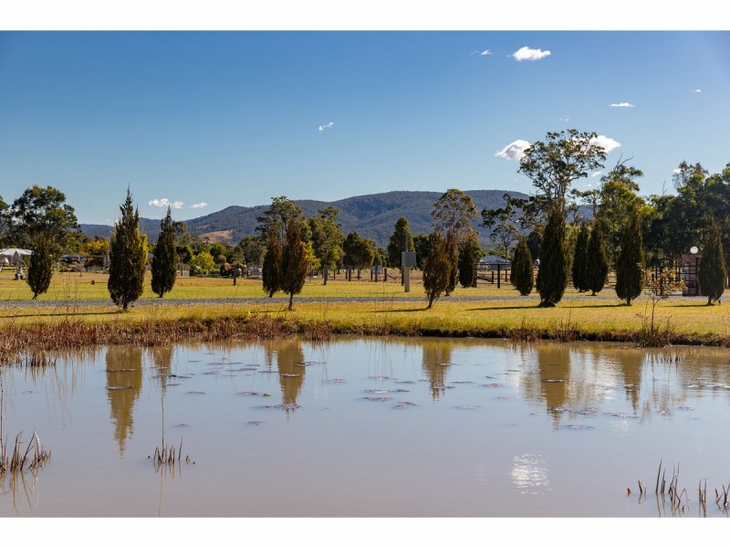 106 Suncrest Close, Bulahdelah NSW 2423