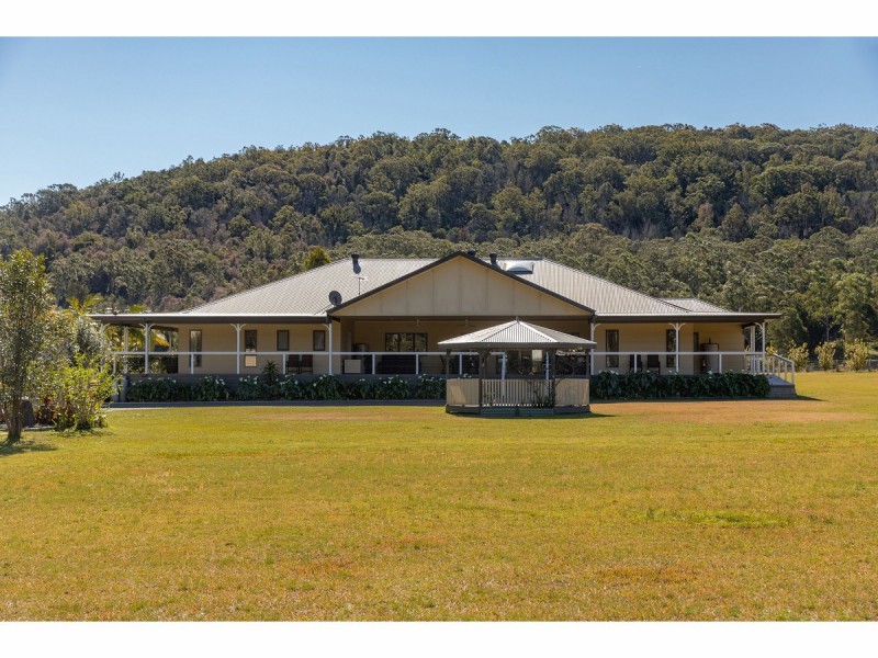 106 Suncrest Close, Bulahdelah NSW 2423
