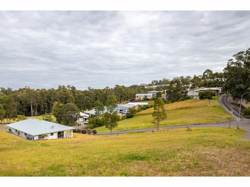 13 St Andrews Court, Tallwoods Village NSW 2430