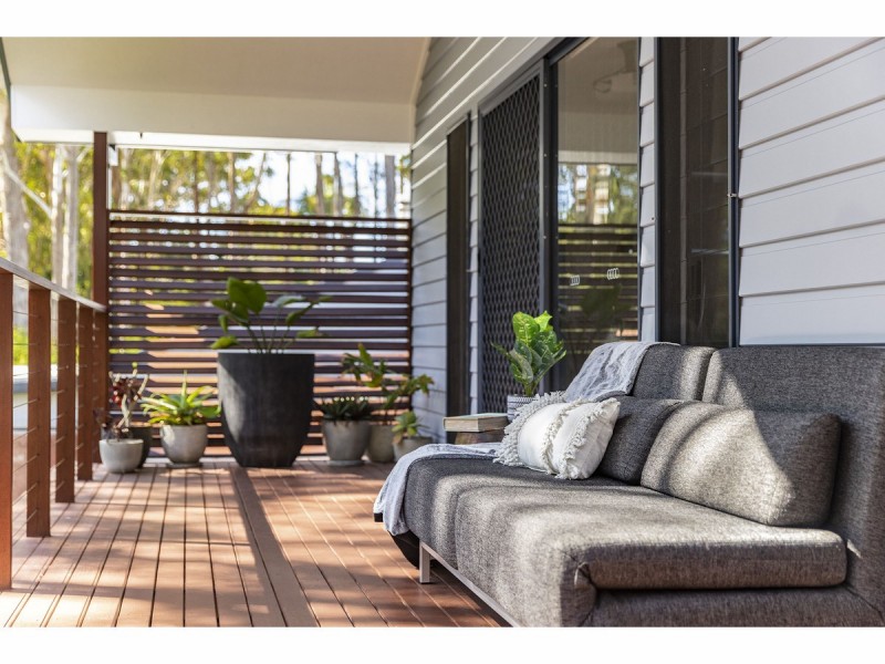 24 Lyn Crescent, Smiths Lake NSW 2428