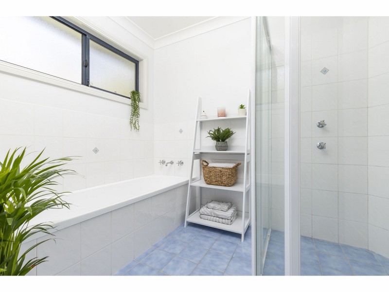 24 Lyn Crescent, Smiths Lake NSW 2428