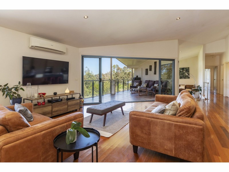 25 St Andrews Court, Tallwoods Village NSW 2430