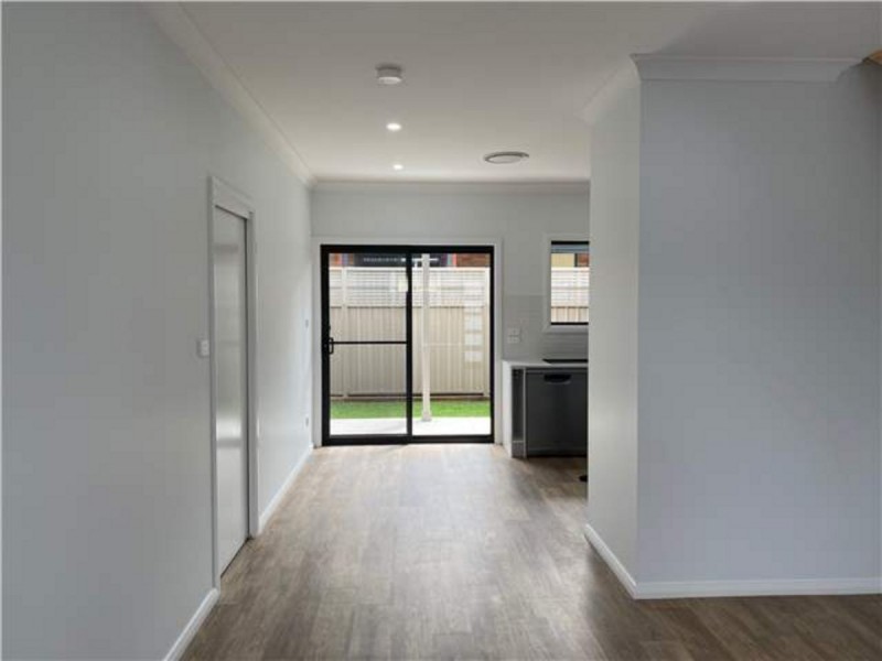 1/84 Macintosh Street, Forster NSW 2428