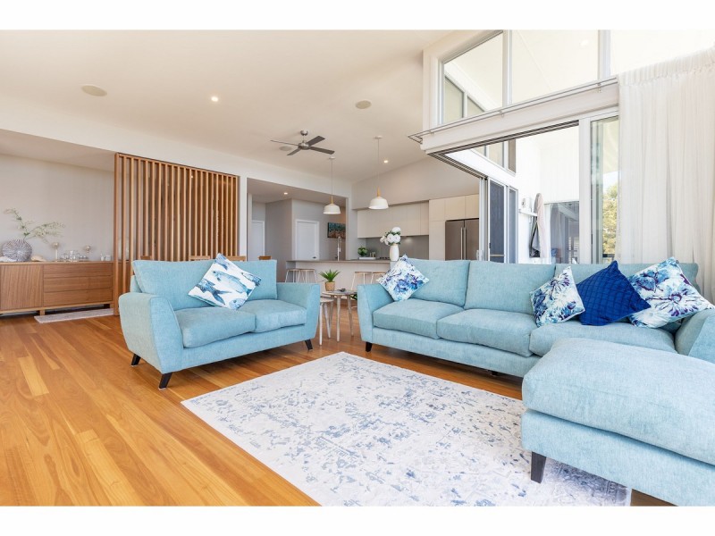 43 Cottesloe Circuit, Red Head NSW 2430