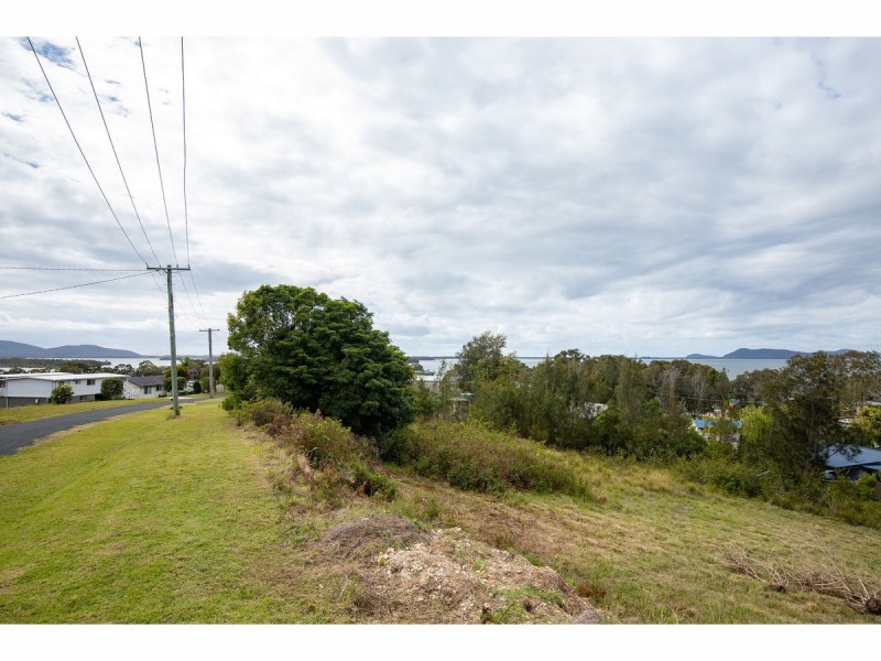 16 Elanora Street, Coomba Park NSW 2428
