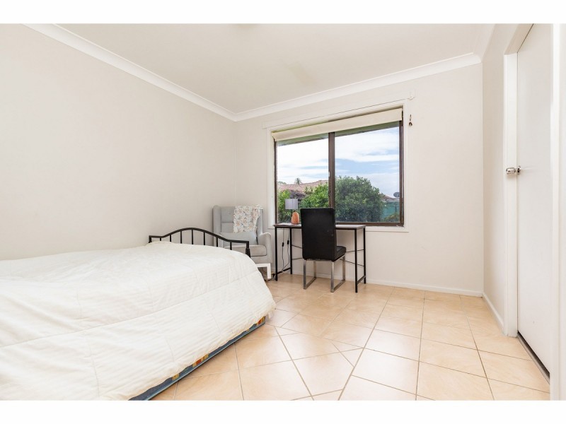 5 Tree View Place, Forster NSW 2428