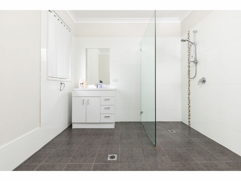 5 Tree View Place, Forster NSW 2428