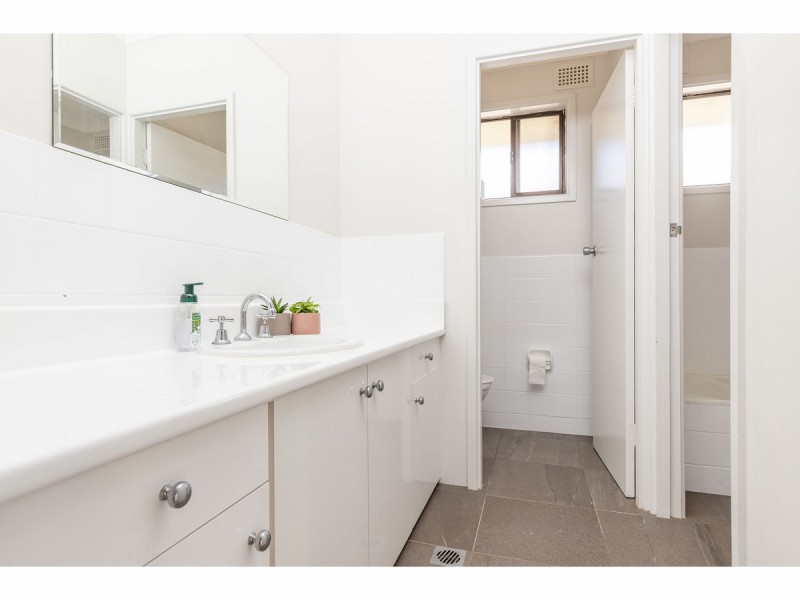 5 Tree View Place, Forster NSW 2428