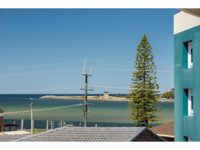 204/22-30 Manning Street, Tuncurry NSW 2428