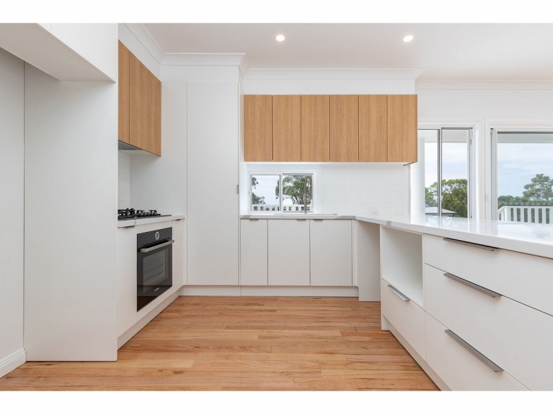 5 Bombora Place, Hallidays Point NSW 2430