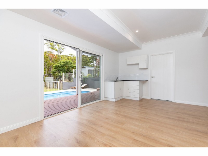 5 Bombora Place, Hallidays Point NSW 2430