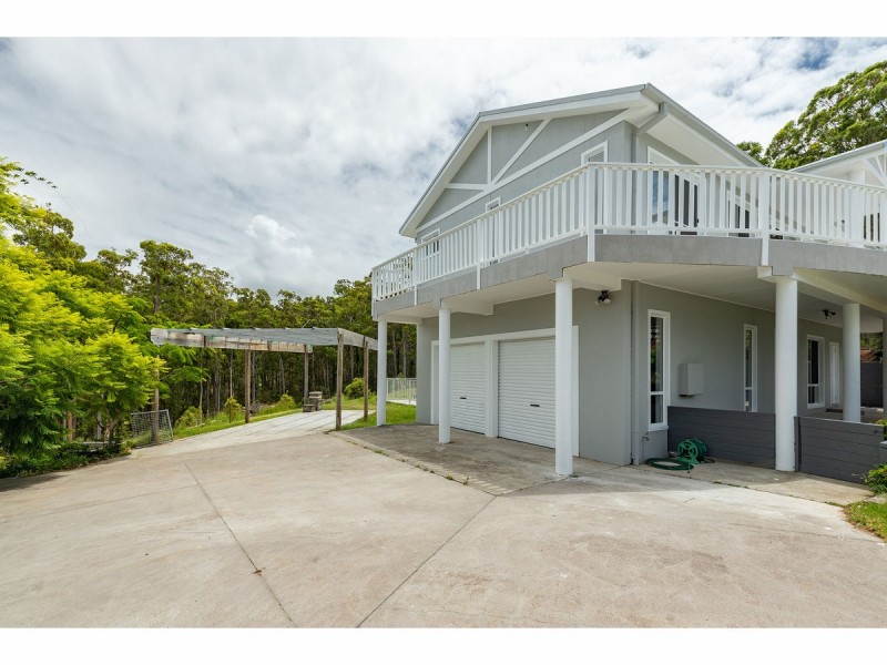 5 Bombora Place, Hallidays Point NSW 2430