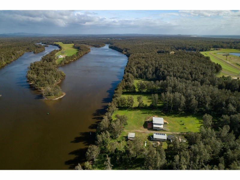 47 Chapmans Road, Tuncurry NSW 2428