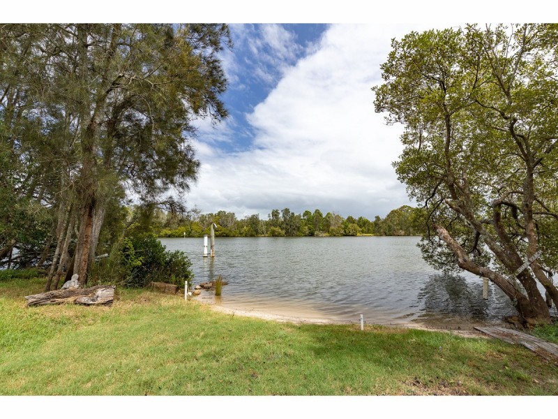 47 Chapmans Road, Tuncurry NSW 2428