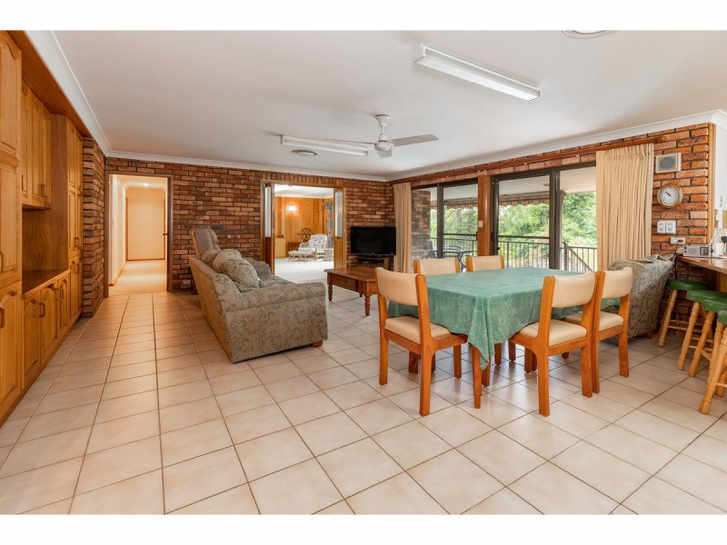 4 Homestead Heights, Hallidays Point NSW 2430