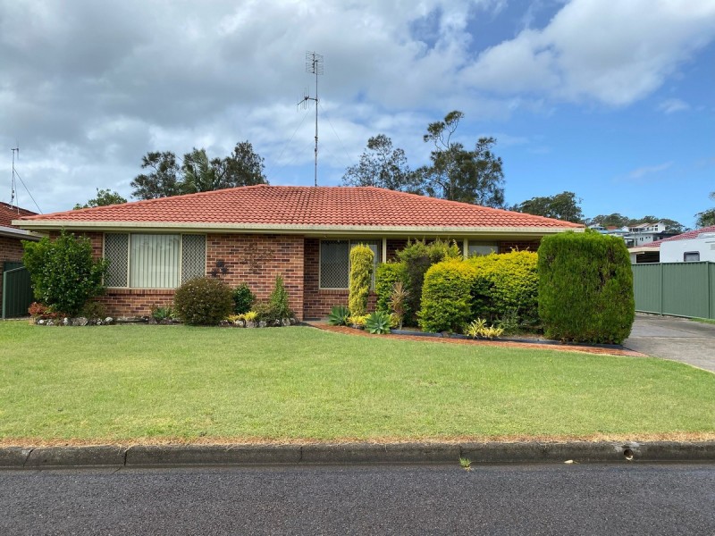 31 Christian Crescent, Forster NSW 2428