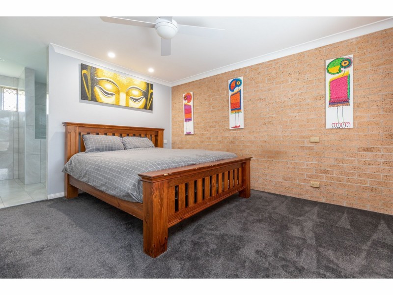 1 Bernborough Close, Tuncurry NSW 2428