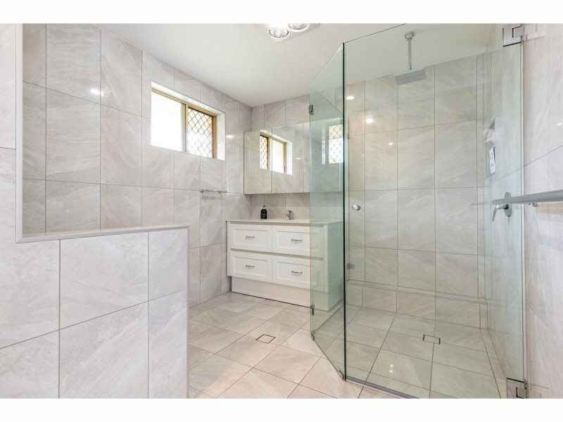 1 Bernborough Close, Tuncurry NSW 2428